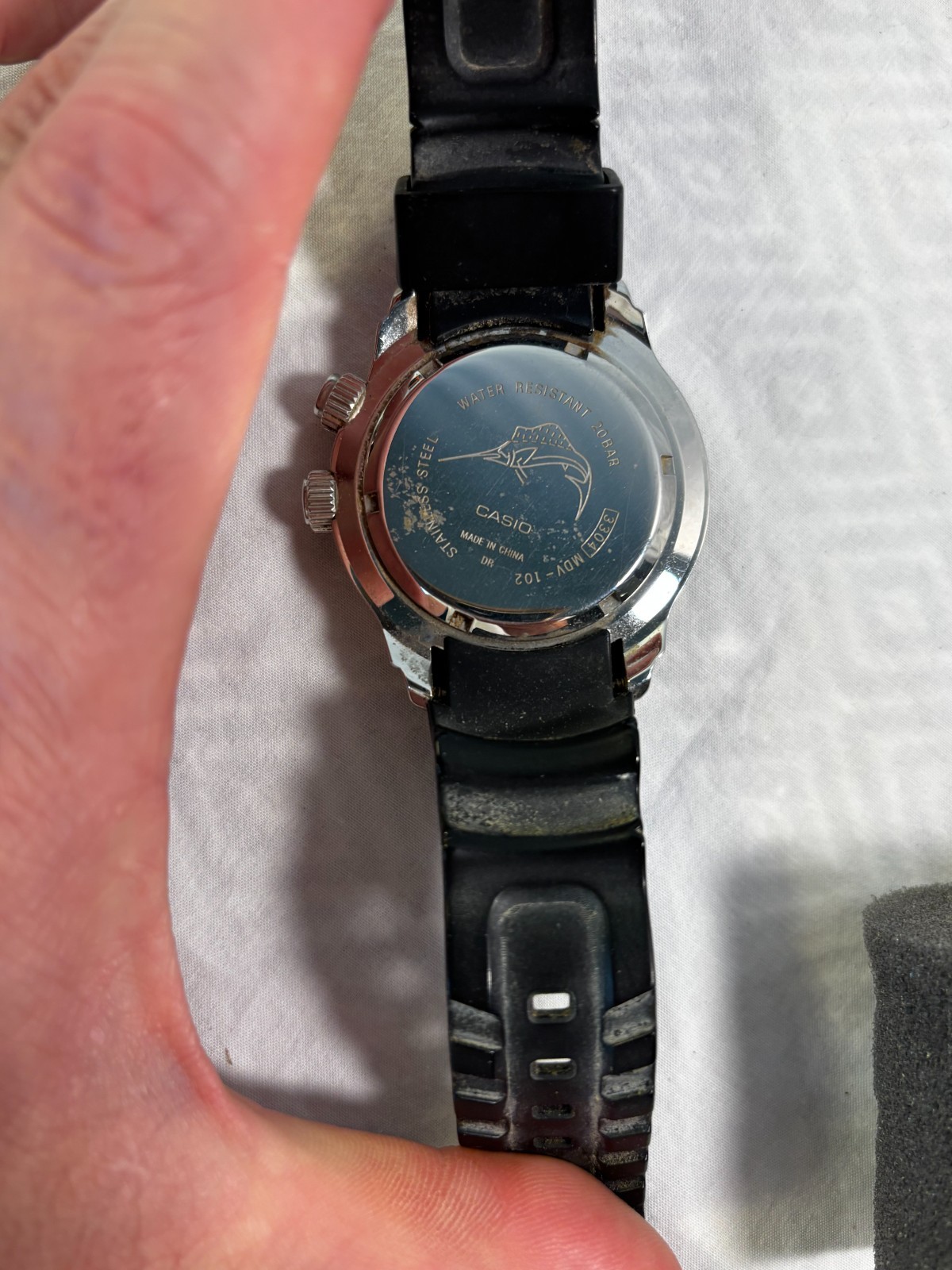 Vintage Casio MDV-102 Duro Marlin Super Illuminator 200M Diver Watch 3304