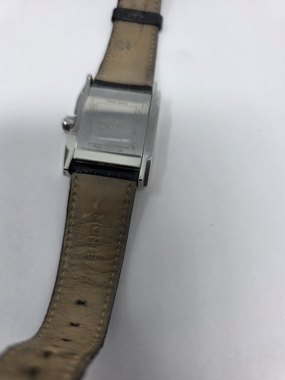 Montblanc Profile Watch 7048 Quartz Mens Swiss Made In Excellent Condition