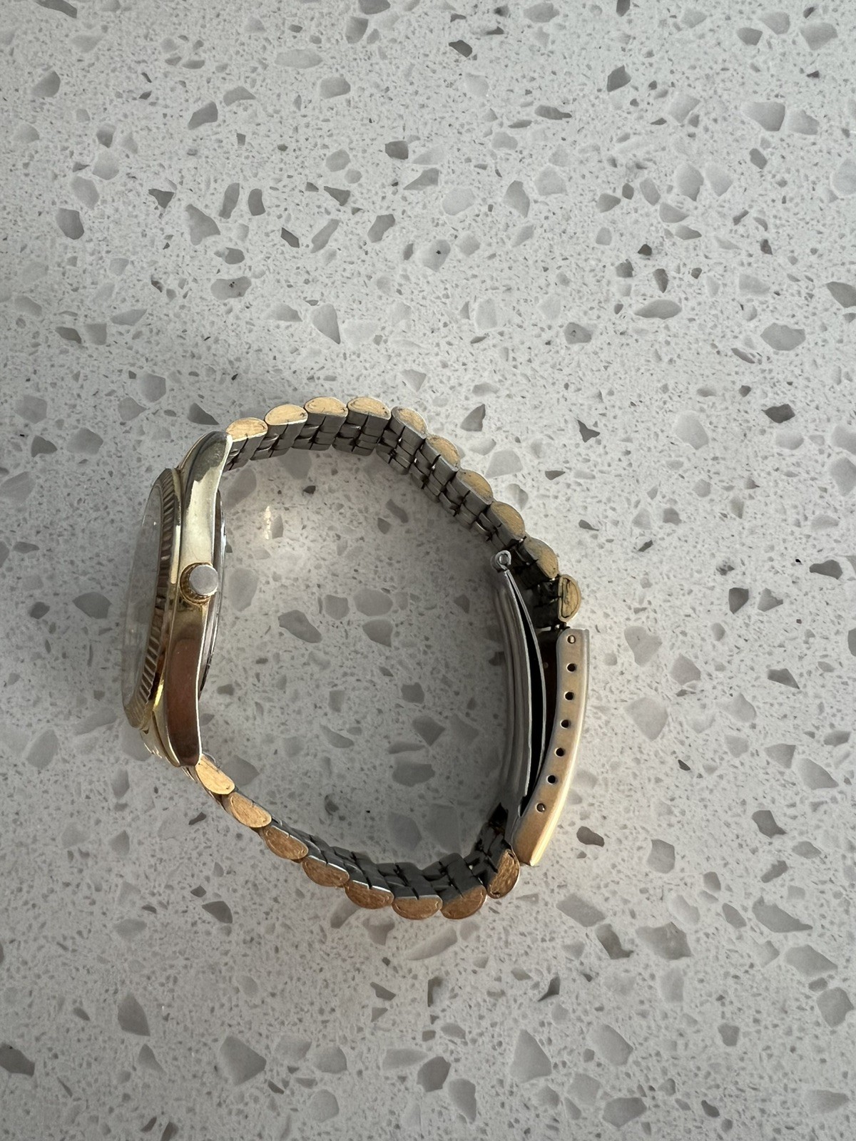 Vintage Q&Q Quartz Gold Tone Dress Watch Black Dial Date Jubilee Bracelet