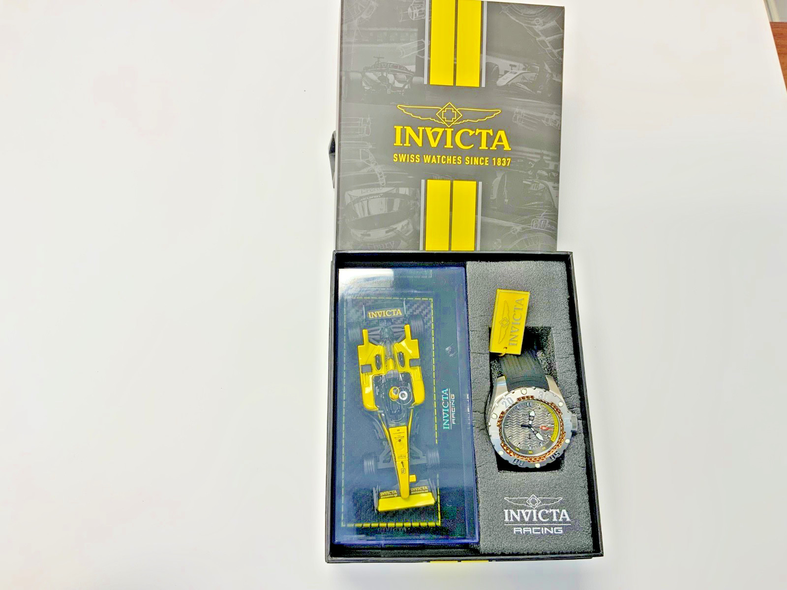 Invicta Men’s Ocean Voyage 51mm Quartz Ocean Voyage Silver/Gold/Titanium Watch