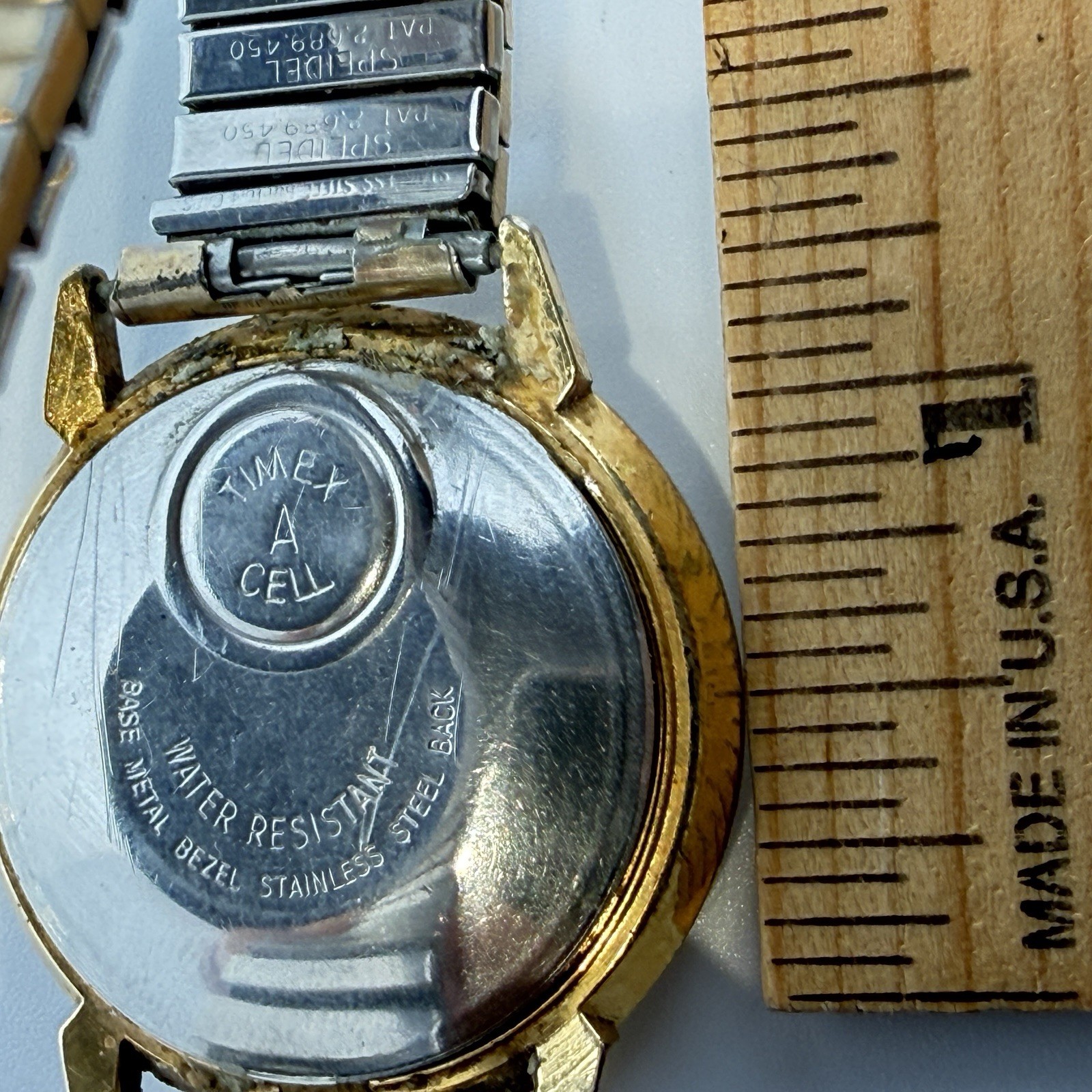 VINTAGE TIMEX ELECTRIC DYNABEAT 36mm WATCH GOLD TONE BRUSHED SILVER DIAL RUNS
