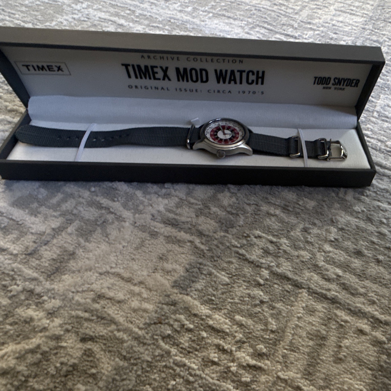 Timex MOD Watch Todd Snyder Archive Quartz Analog White Dial Gray Nylon Box