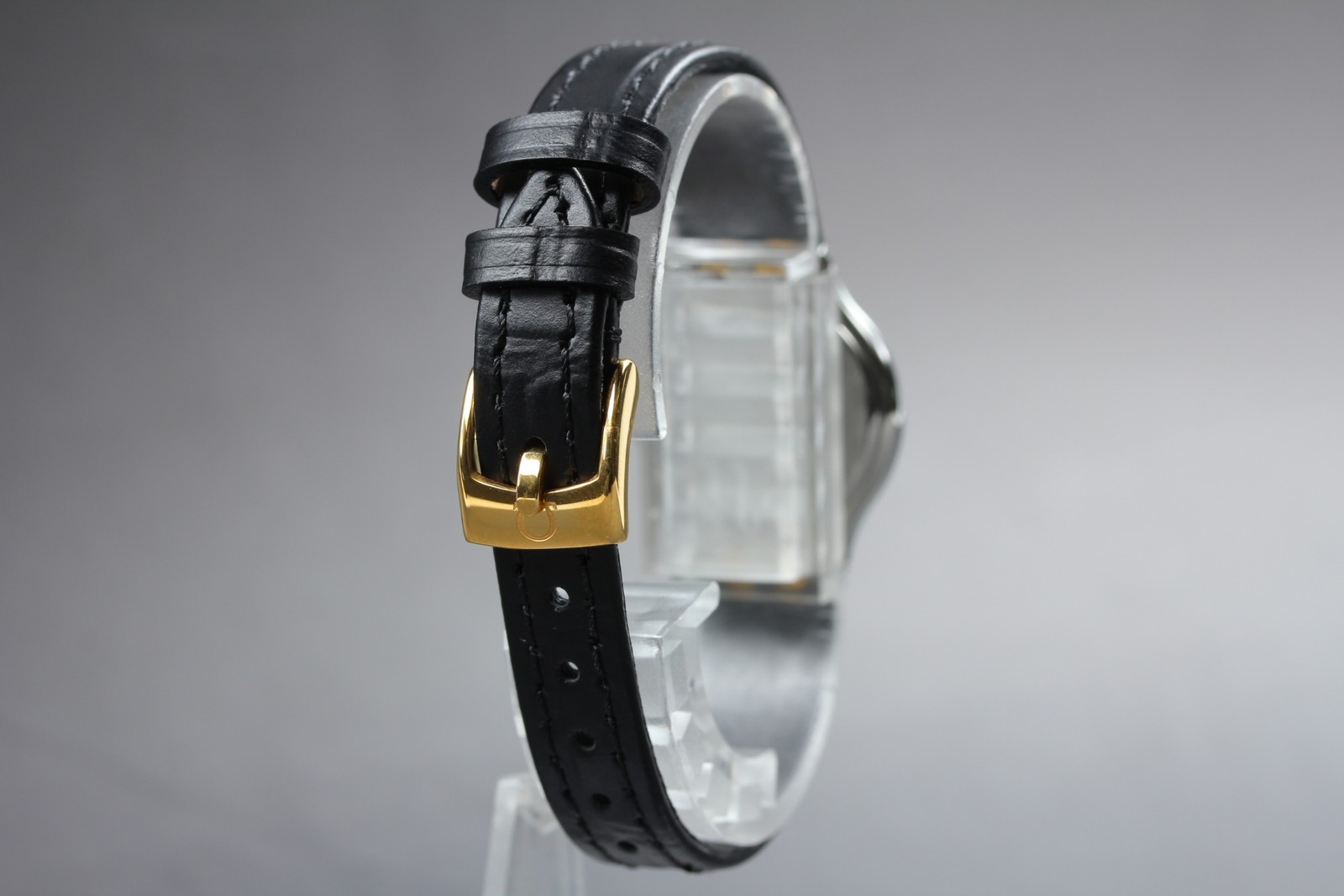 Near Mint Omega De Ville Symbol 595.0101 Cal.1455 Diamond Quartz Women’s Watch
