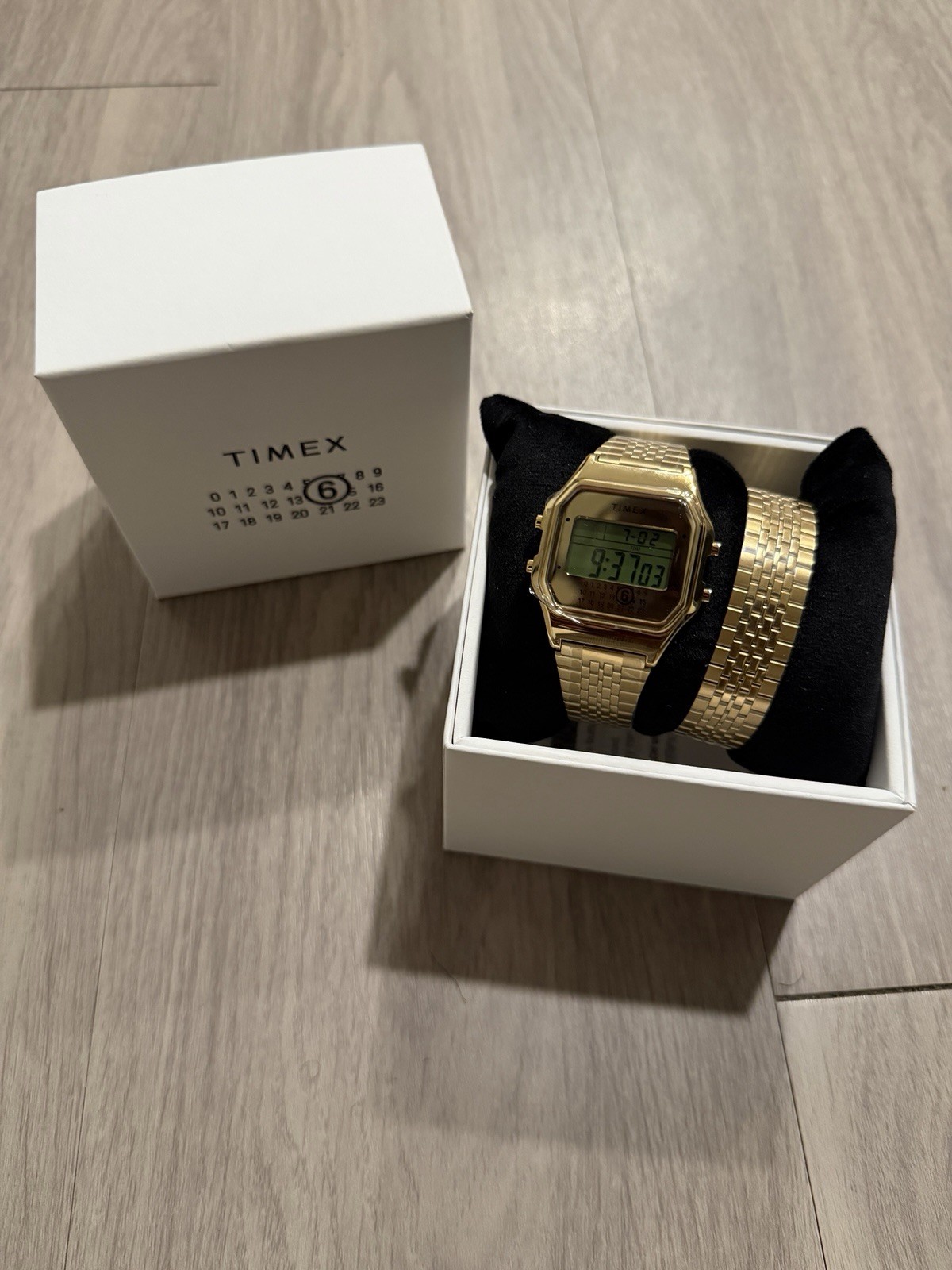 Timex MM6 Maison Margiela T80 Watch Gift Set – Brand New