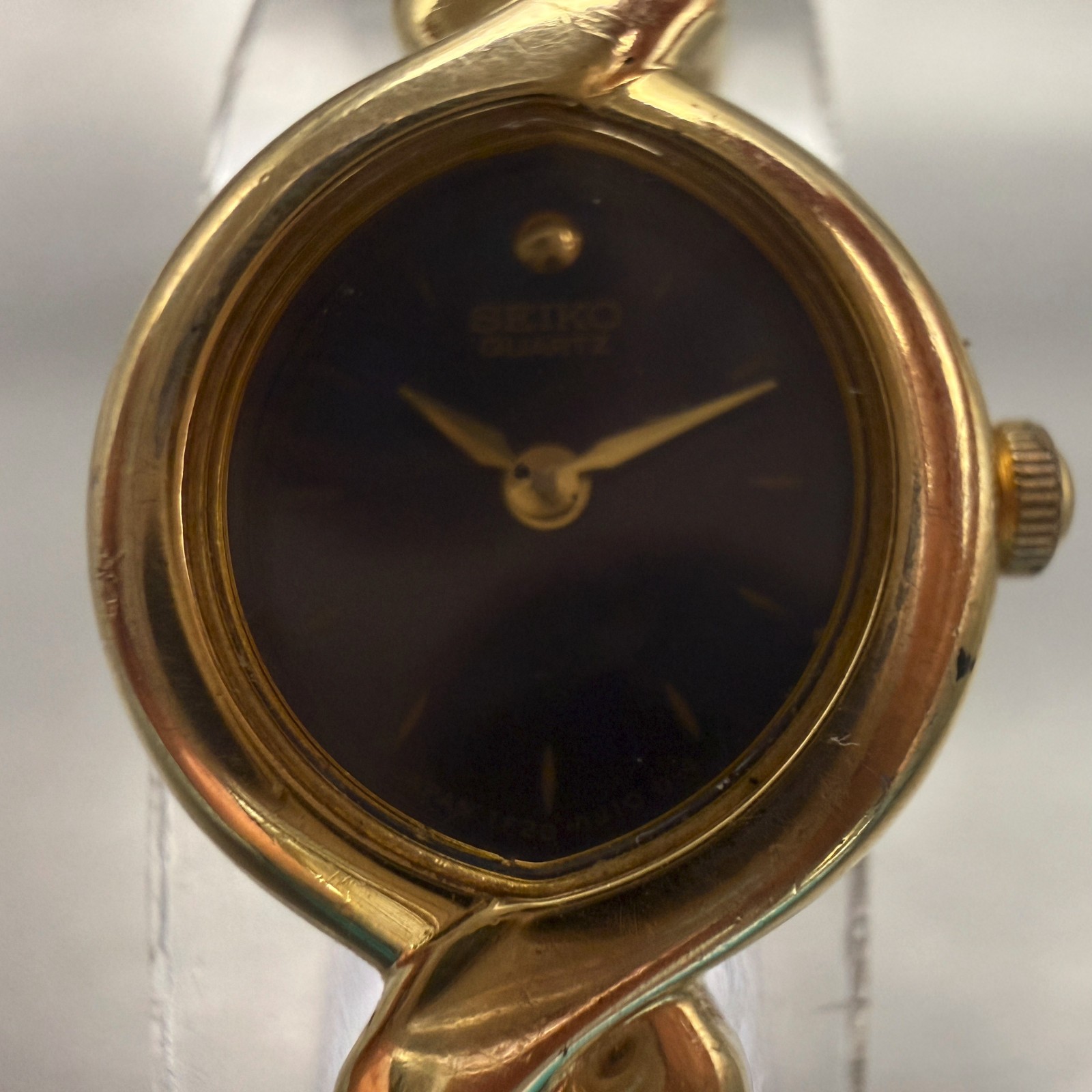 Seiko Watch Women 16mm Blue Dial Gold Tone Oval 1F20-5H79 Vintage New Battery
