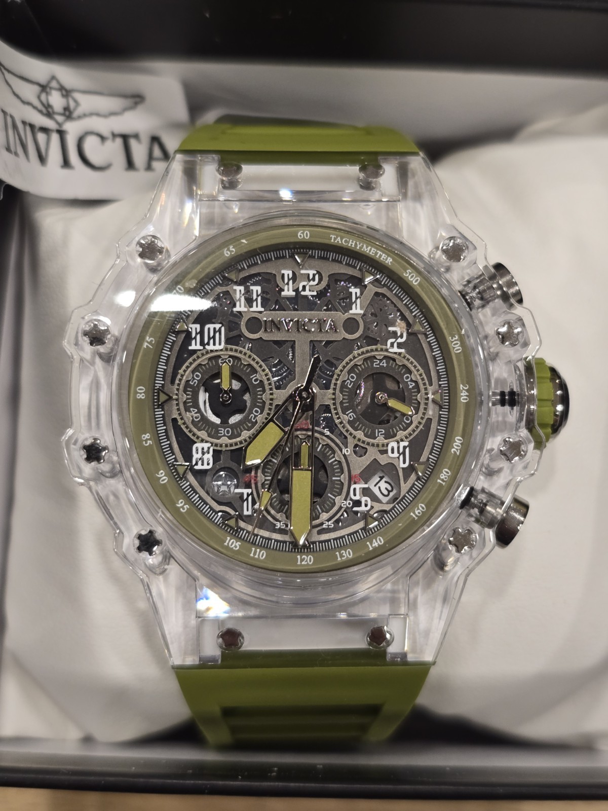 Invicta Racing Vaulthan Men’s Watch – 44mm Olive Green 69682 Limited Edition New