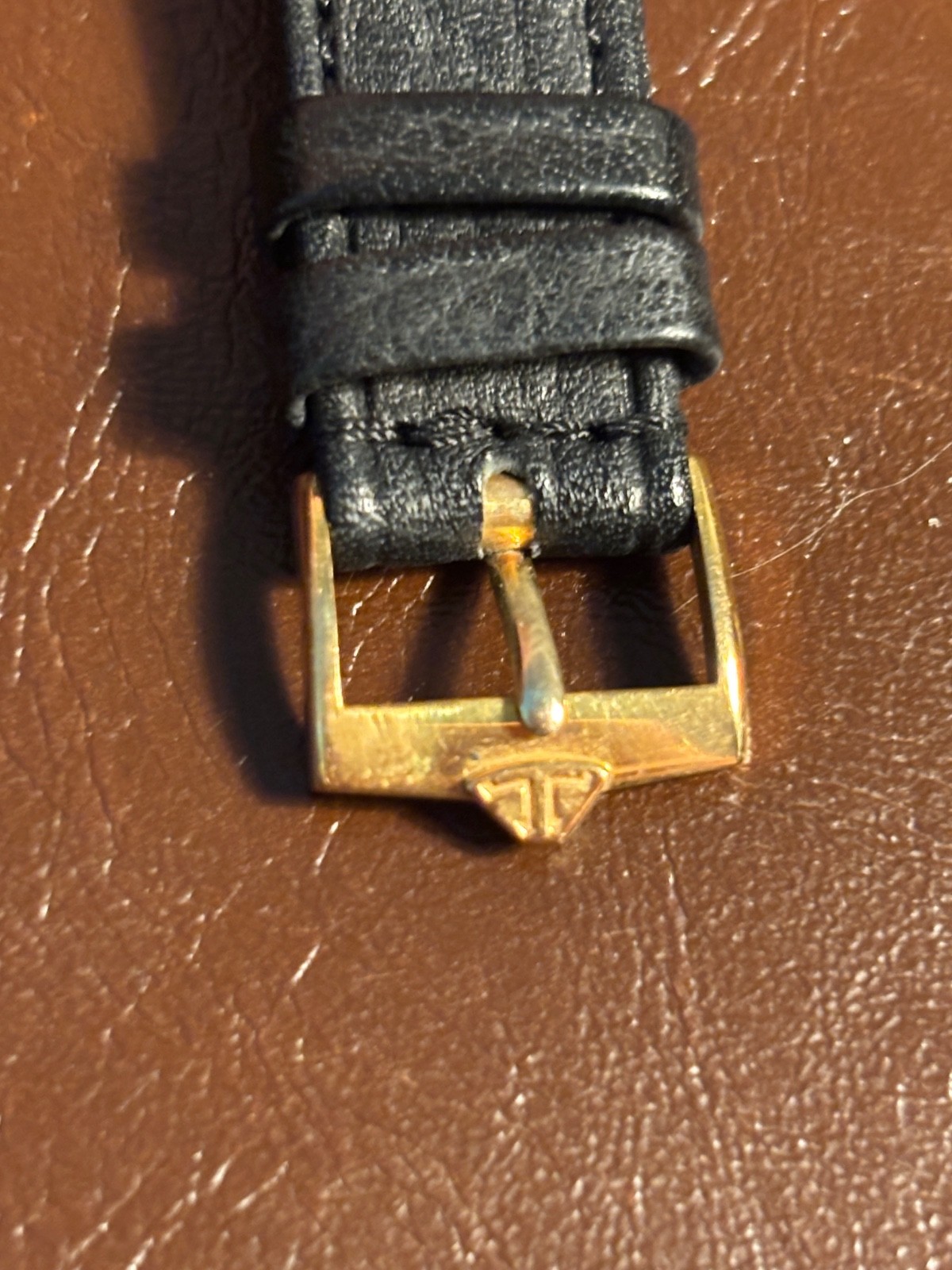 Jaeger-LeCoultre Calatrava Ultra Thin 33.5 mm 18k Gol