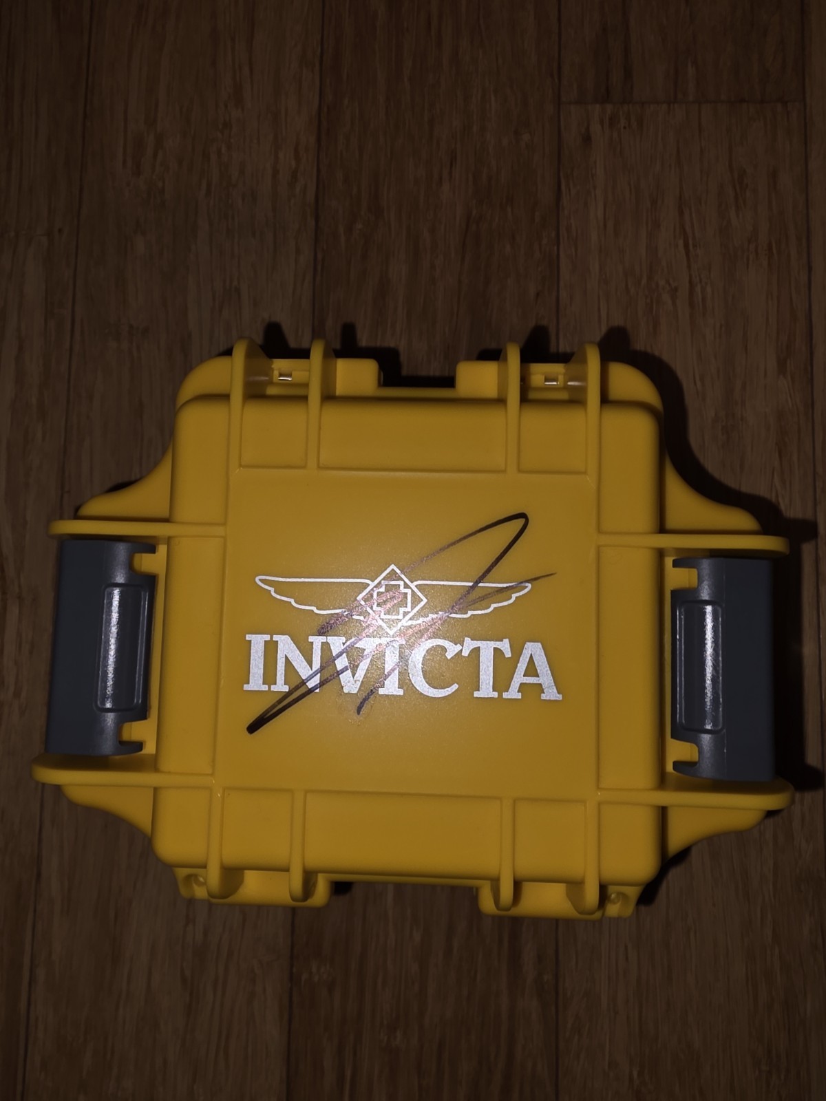 Invicta Crossbar Mens 52mm. Stingray Band. RARE