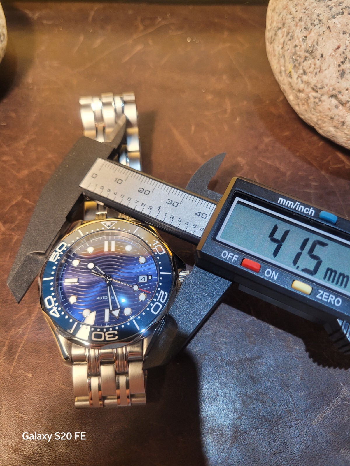 New Automatic Divers Watch BLUE Wave Ceramic Sapphire 100m Screw Crown