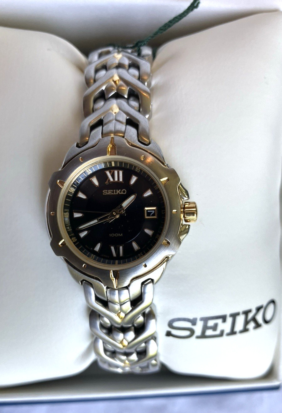 New Seiko Women’s Two Tone, Black Face 27mm Watch 7N82-0AK0, SXD394 New Battery