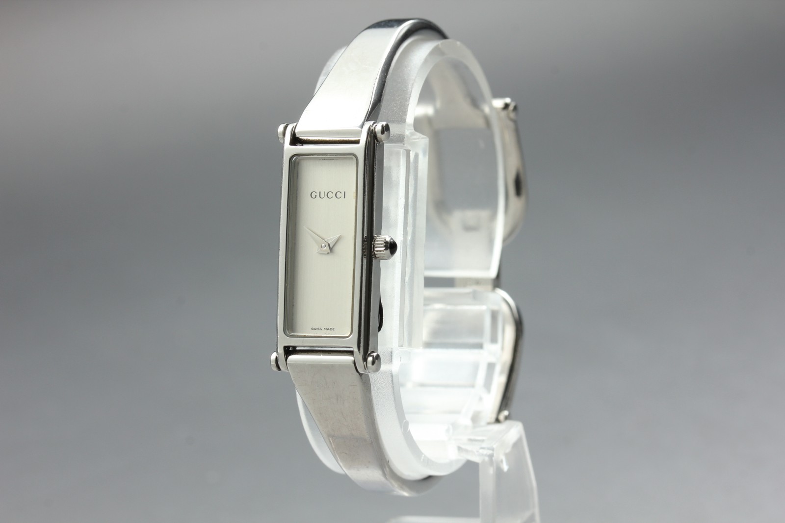 [Near MINT] GUCCI 1500L 13mm White Dial Bangle Quartz Women’s Watch from JAPAN