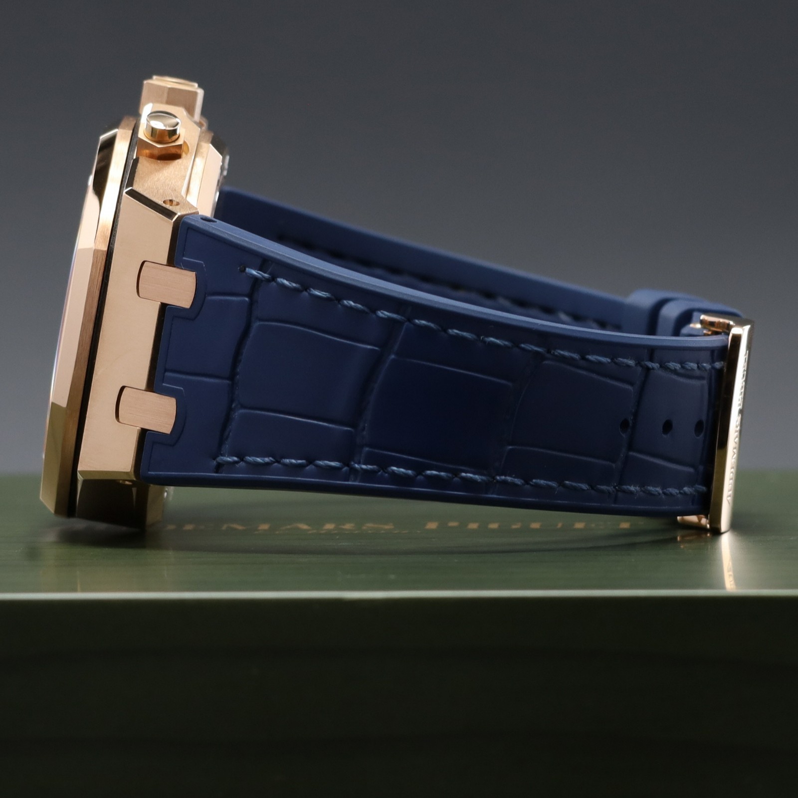Audemars Piguet Royal Oak 41mm RG Blue Tapisserie Rubber 26239OR