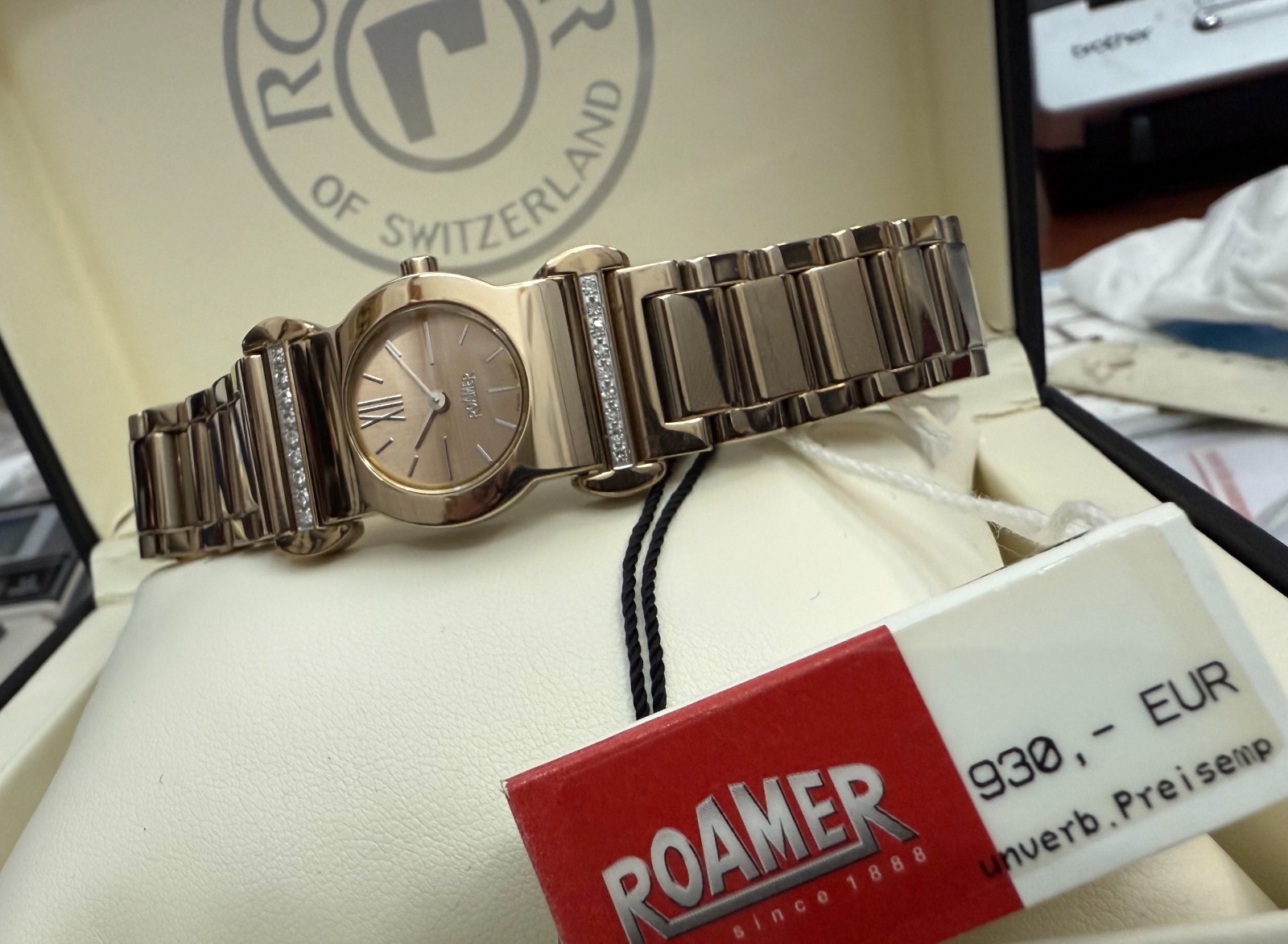 Roamer Watch 18 Diamonds Swiss Made Folding Clasp Rose Gold Plated Md634953