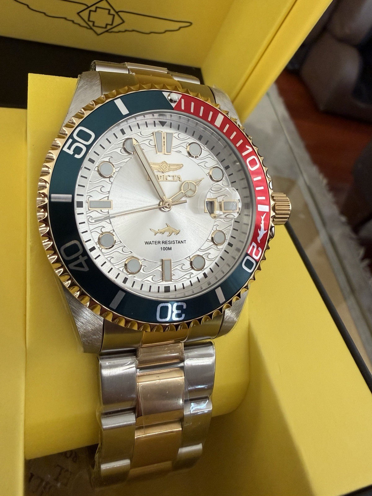 New Men’s Invicta Pro diver Two Tone Current Wave Watch 43mm