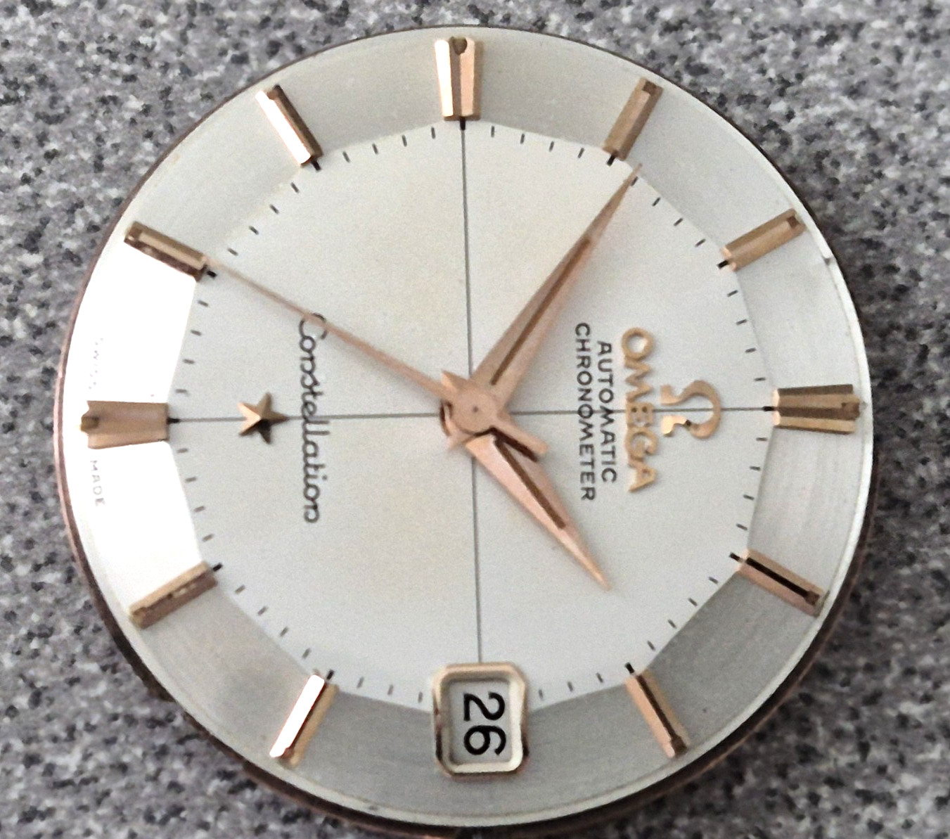 RARE Omega constellation ROSE GOLD pie-pan dial and completed running movement.