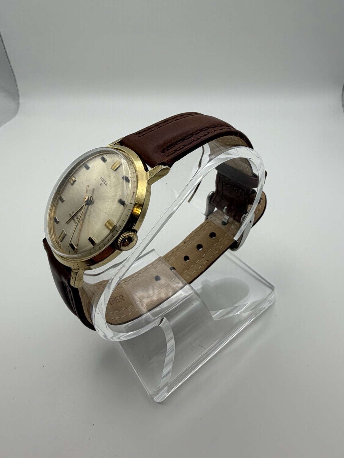 Vintage 1968 Timex 21 Jewel Manual Wind 33mm Gold Tone Silver Dial Men’s Watch