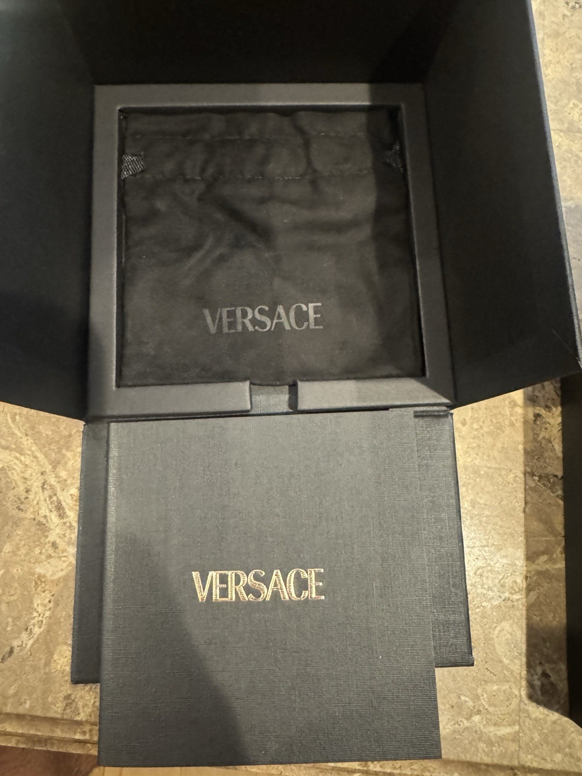 Versace Hellenyium VE3A00520 Swiss Made Men’s Watch Black Dial New Full Set