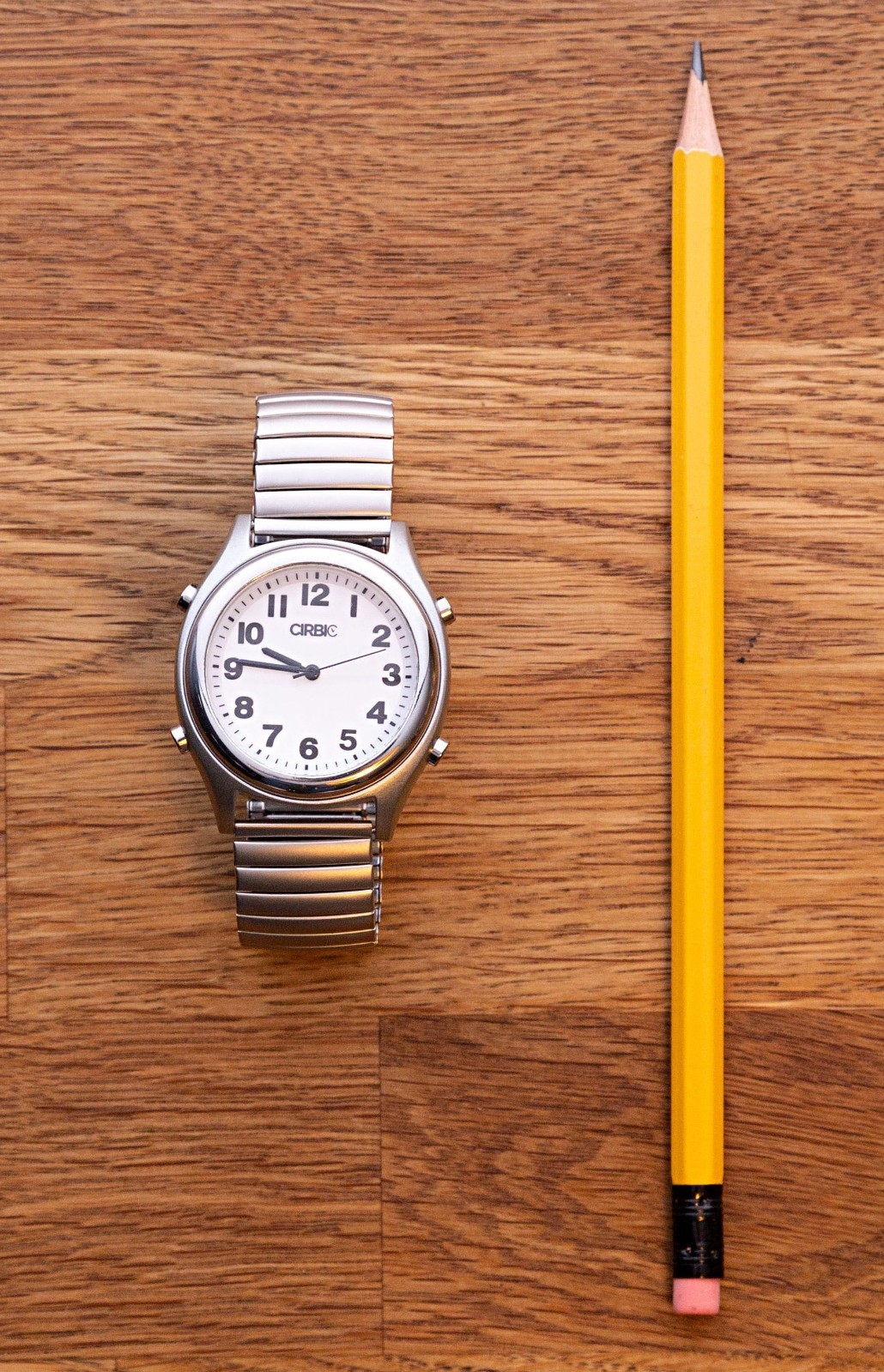Cirbic English Talking Watch with Large Numbers and Expandable Strap, self-Setti