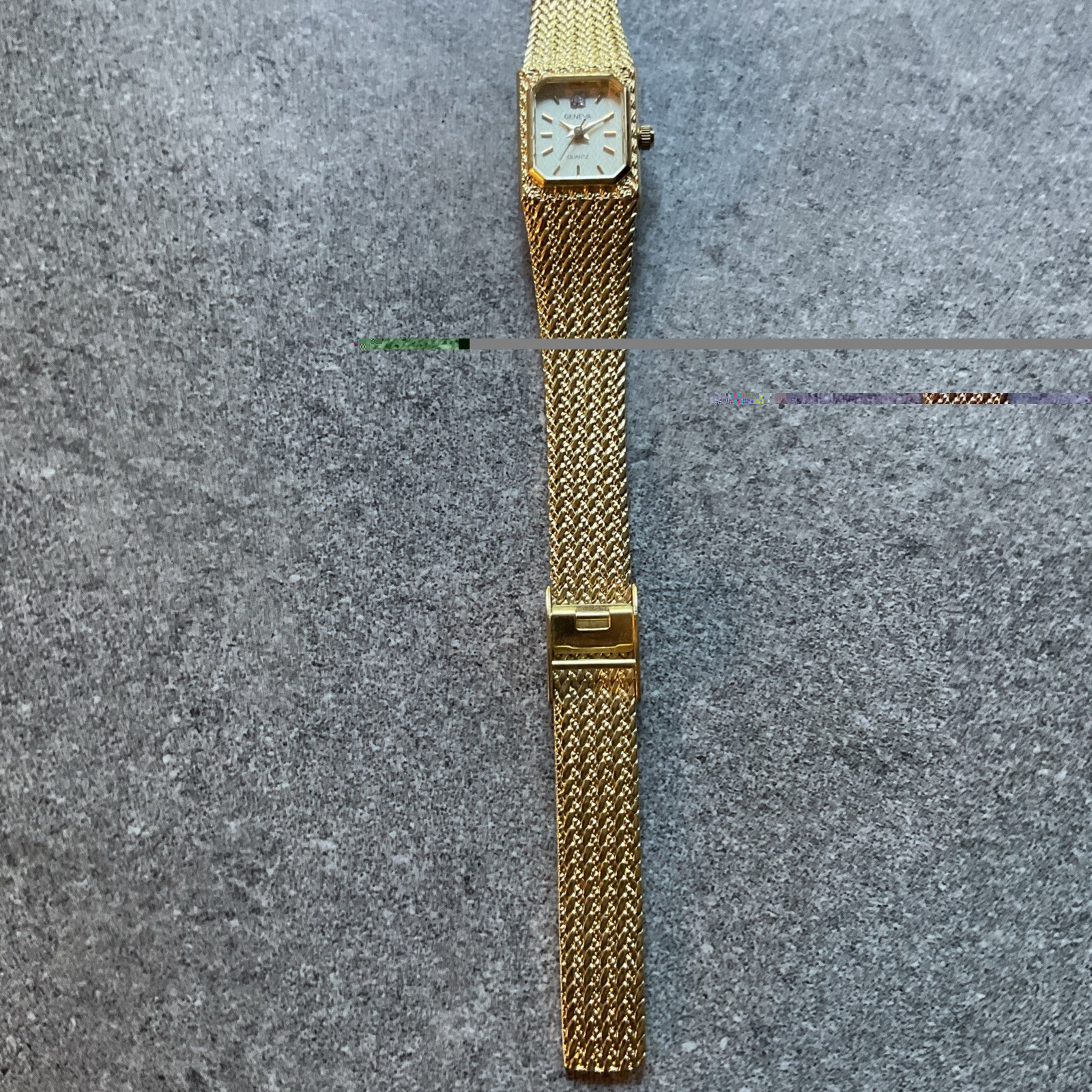 Vintage Geneva Women’s Tank Style Watch 16mm Gold Tone Case And Band Bin N