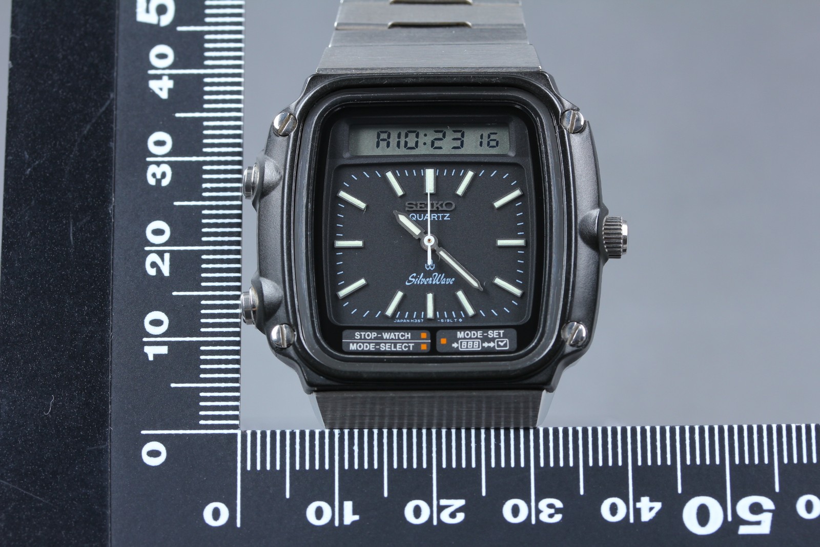 [N MINT] Seiko SilverWave H357-5110 Silver Ana-Digi Qz James Bond Men’s Watch