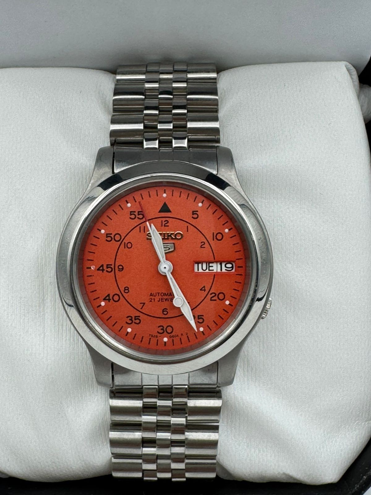 Vintage seiko 5 automatic Orange Milatary Dial Wrist Watch For Mens Japan 7S26