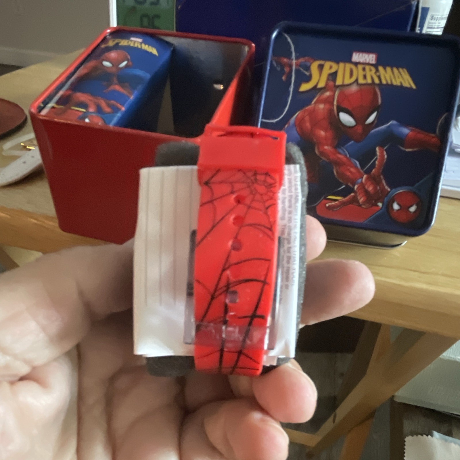 Marvel Spider-Man Kids Quartz Digital LCD Watch 40mm Red/Black Plastic w/ Tin