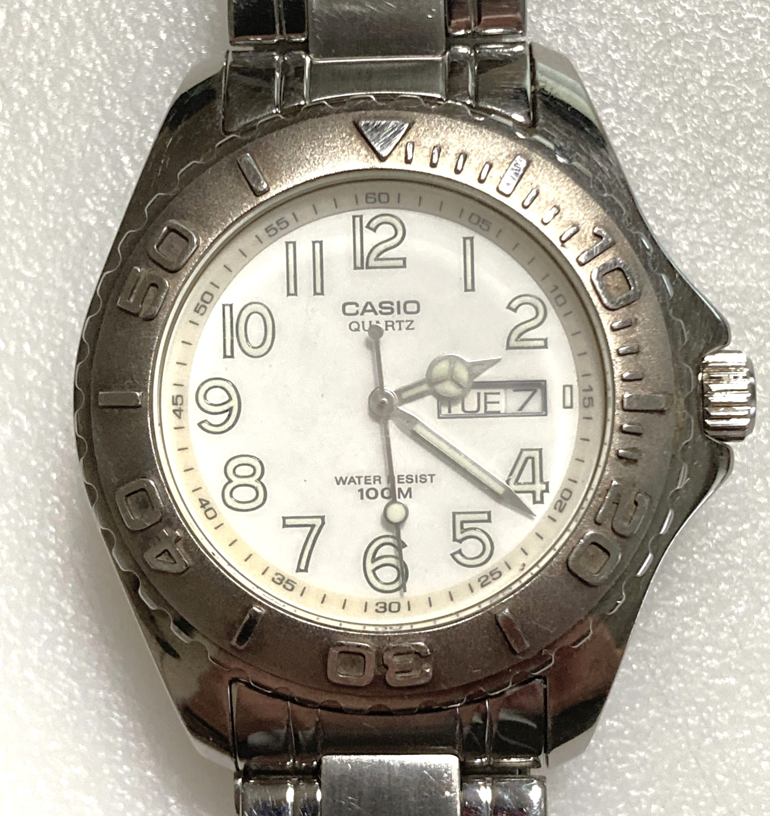 Casio 709 MTD-1017 Mens Diver Watch 100M Quartz Day/Date White Dial