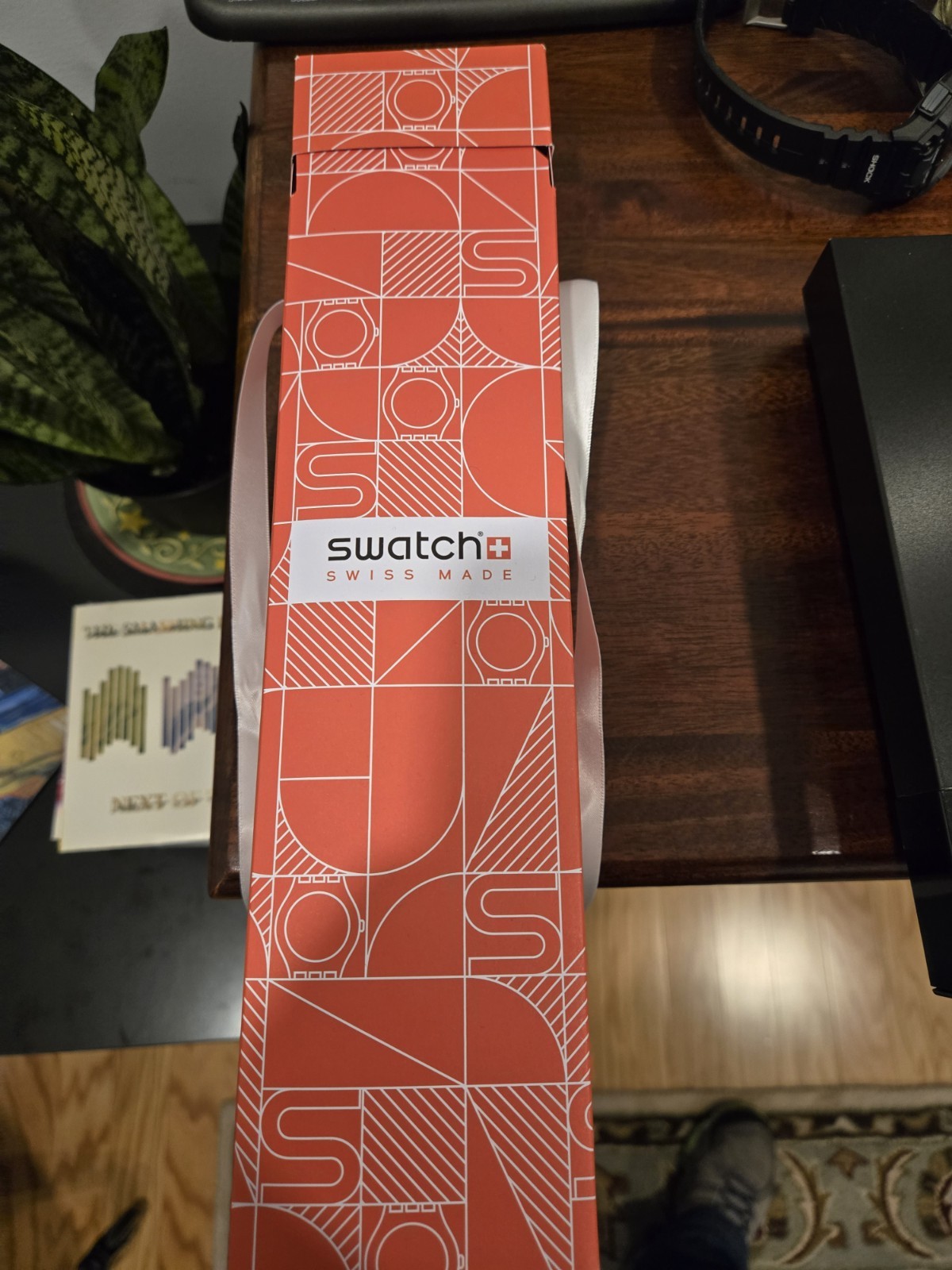 Swatch Watch MIAMI VIBES Limited Edition Art Deco Flare BRAND NEW + GIFT BOX :)