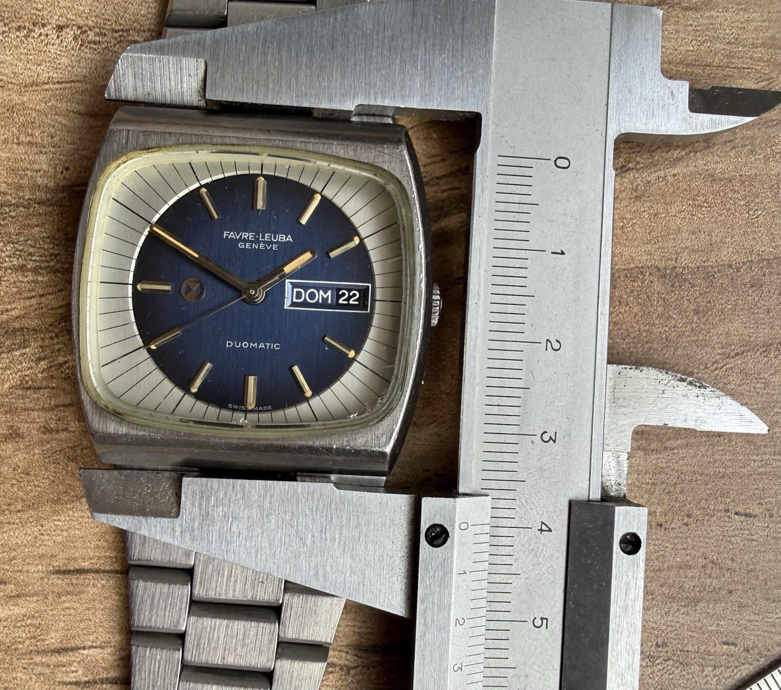 Favre-Leuba Duomatic Jumbo Blue Dial Auto Day-Date Watch Parts/Repair AS-IS