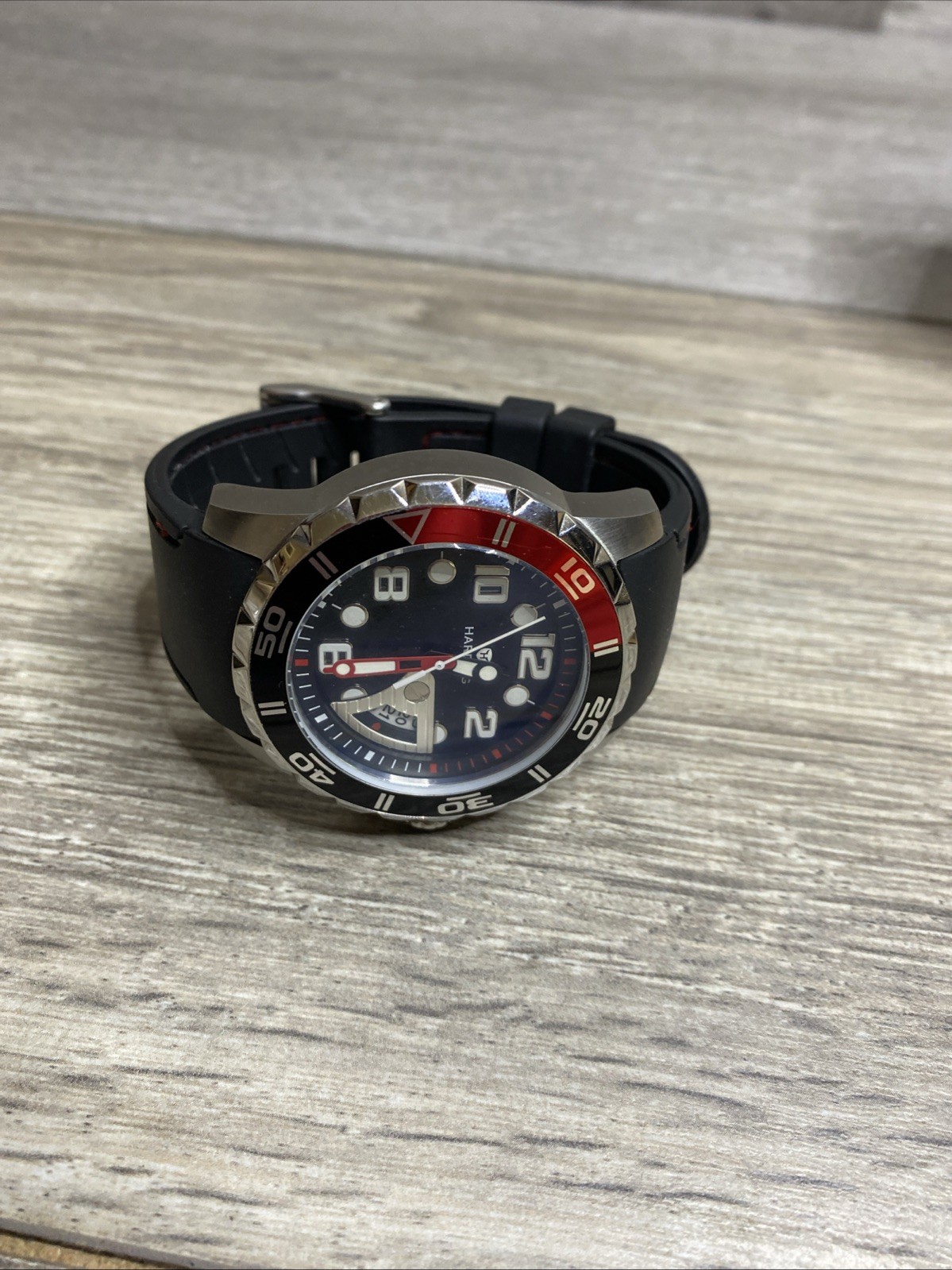 Men’s Harding HA06 Black Red Dive-Style Watch Black Dial 50mm Rubber Strap