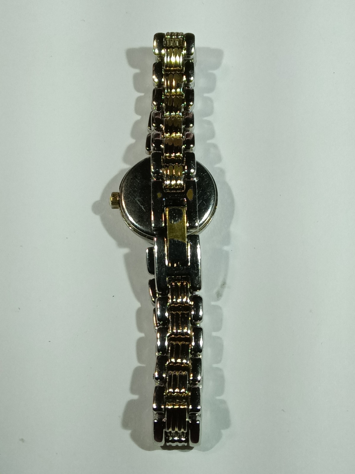 Ladies’ Citizen CQ Quartz Dress Watch / Iridescent Mother-of-Pearl Dial