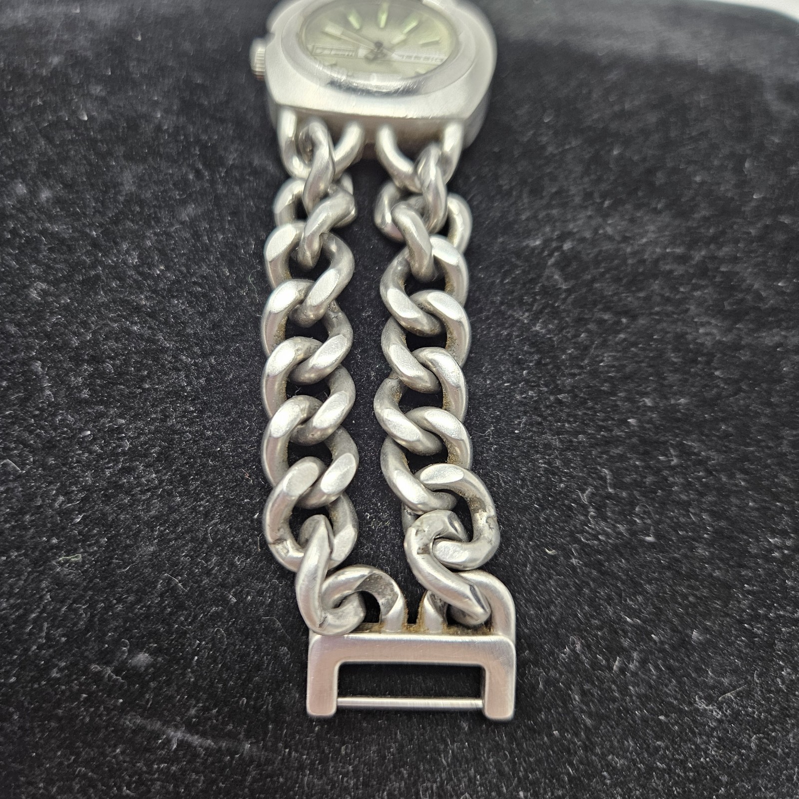 Vintage Diesel DZ-2086 Women’s Dual Chain Quartz Watch Japan 10 BAR Rara!!!
