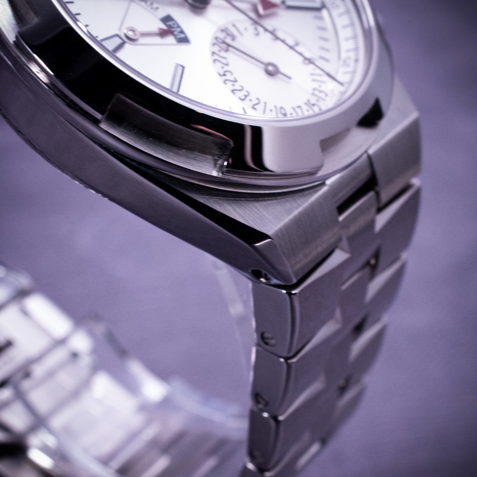 Vacheron Constantin Overseas Dual Time 41mm Silver Dial, Ref. 7900v w/ B&P