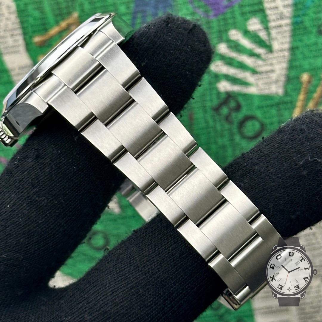 New 7/2026 Rolex Air-King 126900 Silver Oyster Bracelet 40mm Black Dial Unworn