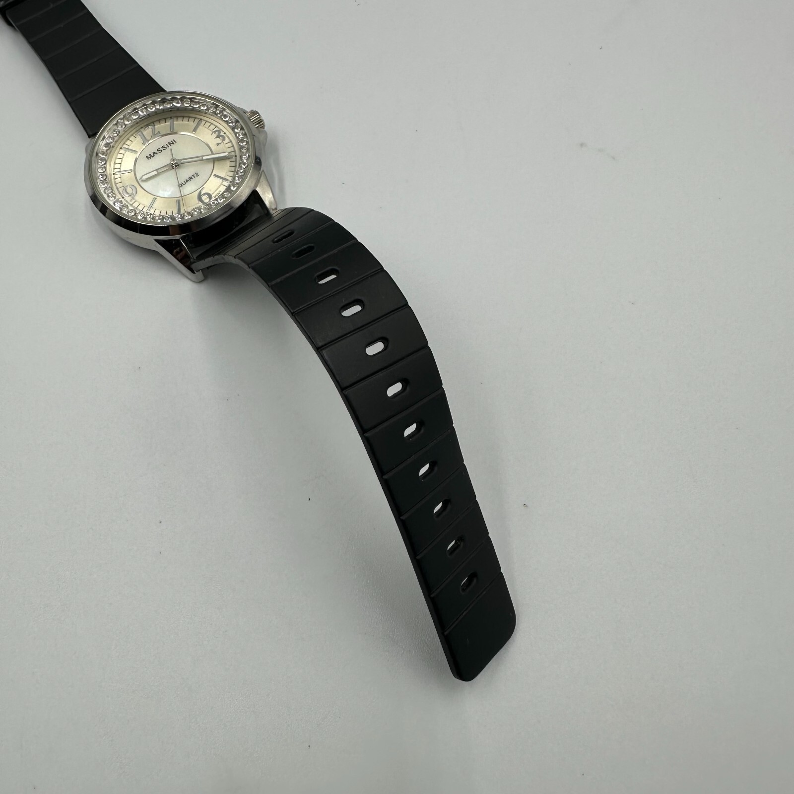Massini Watch Women Silver Tone Round Case Black Silicone Band New Battery 9″