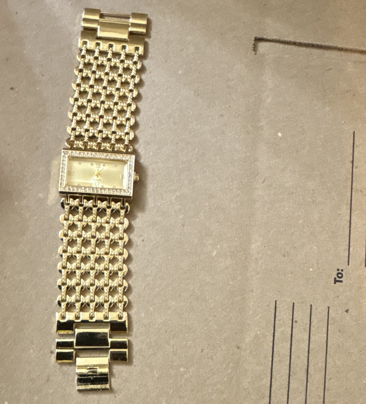 Women’s Gold Tone Rectangular Analog Wristwatch Metal Bracelet No Hour Marks
