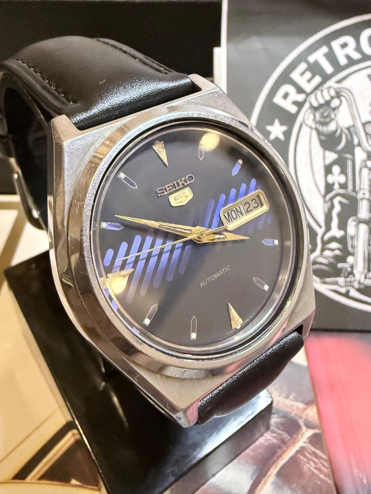 Vintage Seiko 5 Automatic 7009-876A Blue/Purple Dial