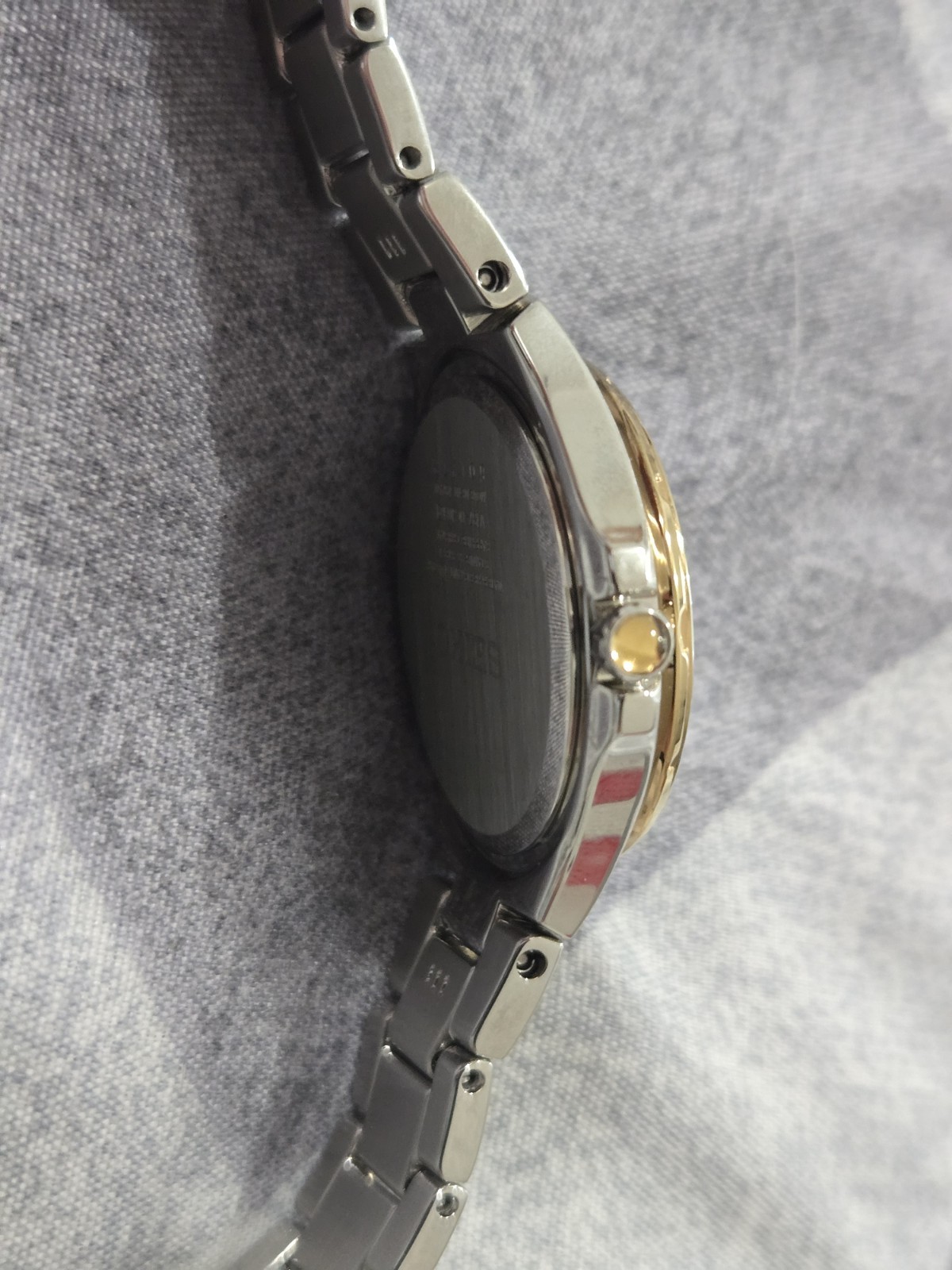 Seiko V137-0FD0 coutura solar-powered women’s watch