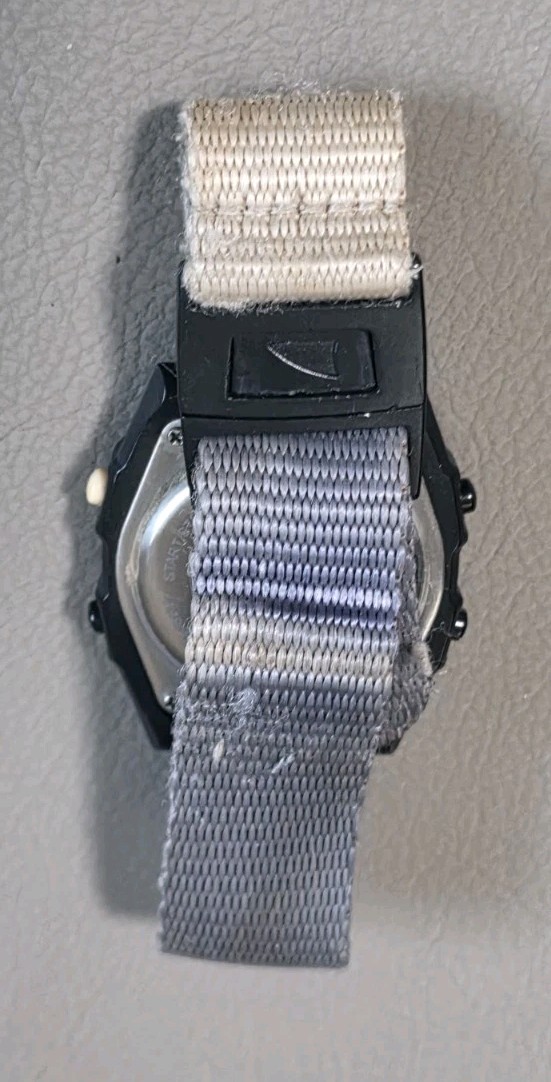 Freestyle Shark Classic Clip Purple / Black Tan Watch FS101136