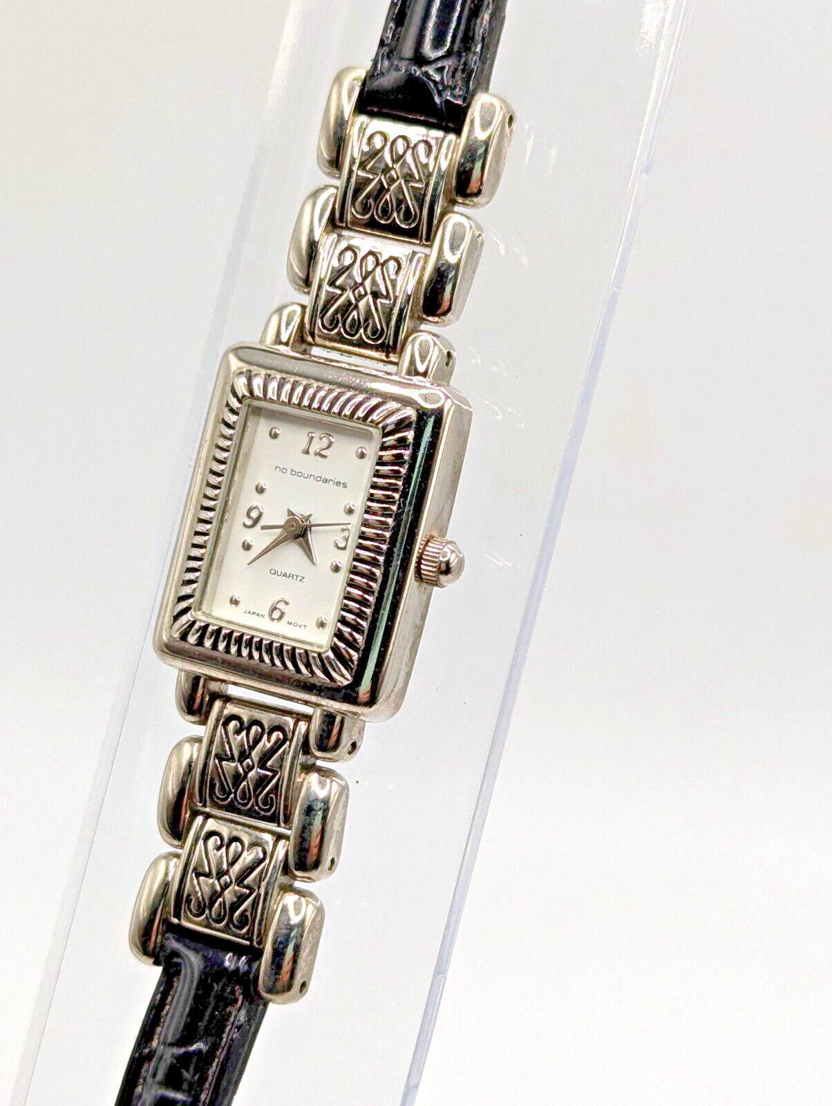No Boundaries Ladies Watch Silver Tone Black Band 19mm New Battery