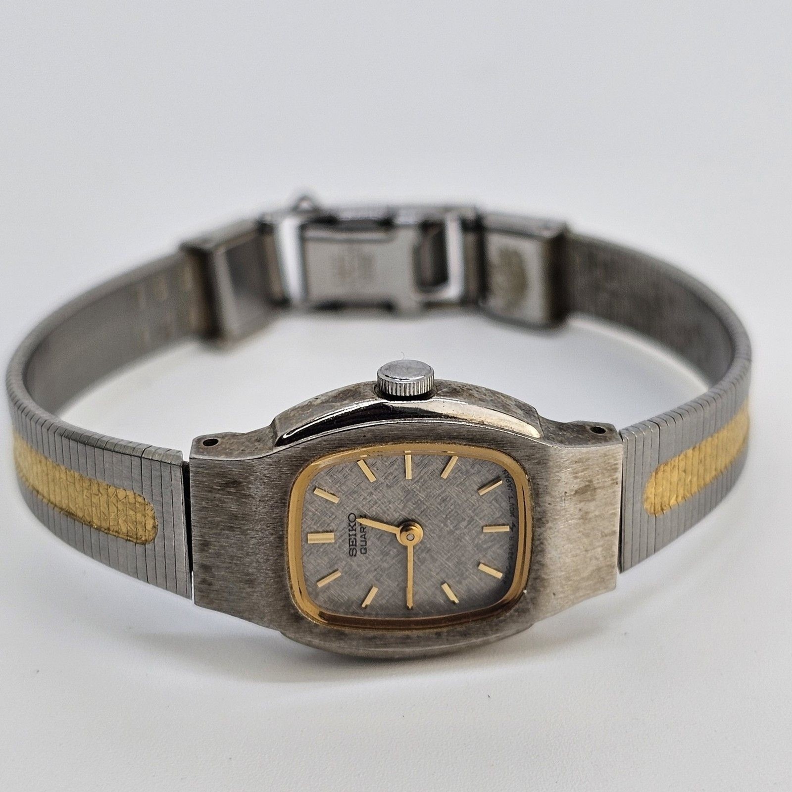 VTG 16MM SEIKO Women’s Watch Gray Dial Two Tone Bracelet 5″ Wrist New Battery