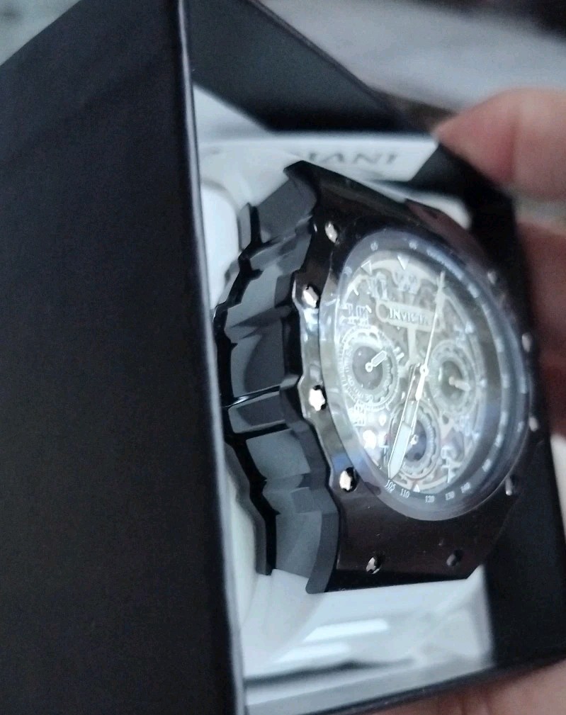 $279 Invicta Racing Vaulthan Men Black White 44mm Quartz Watch 69675 New In Box