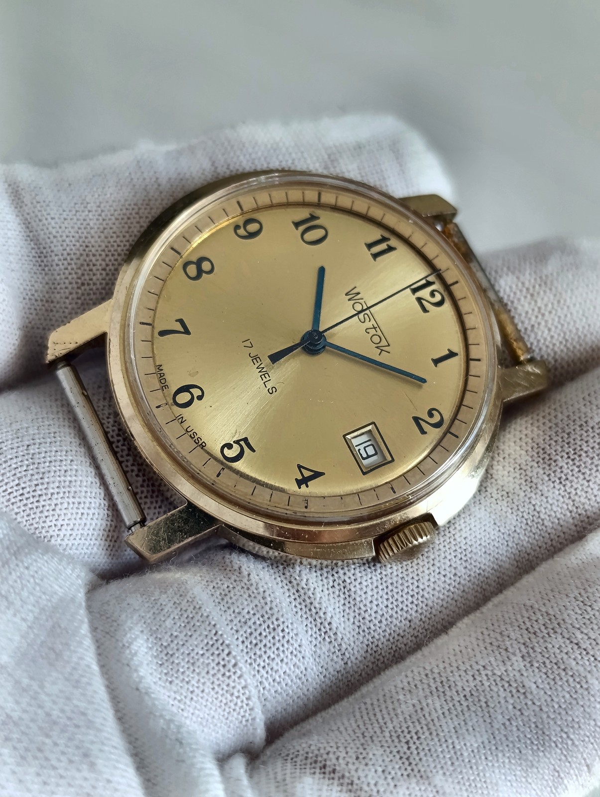 Vostok 2414A USSR 1980s Soviet Men’s Watch 17J Gold Dial