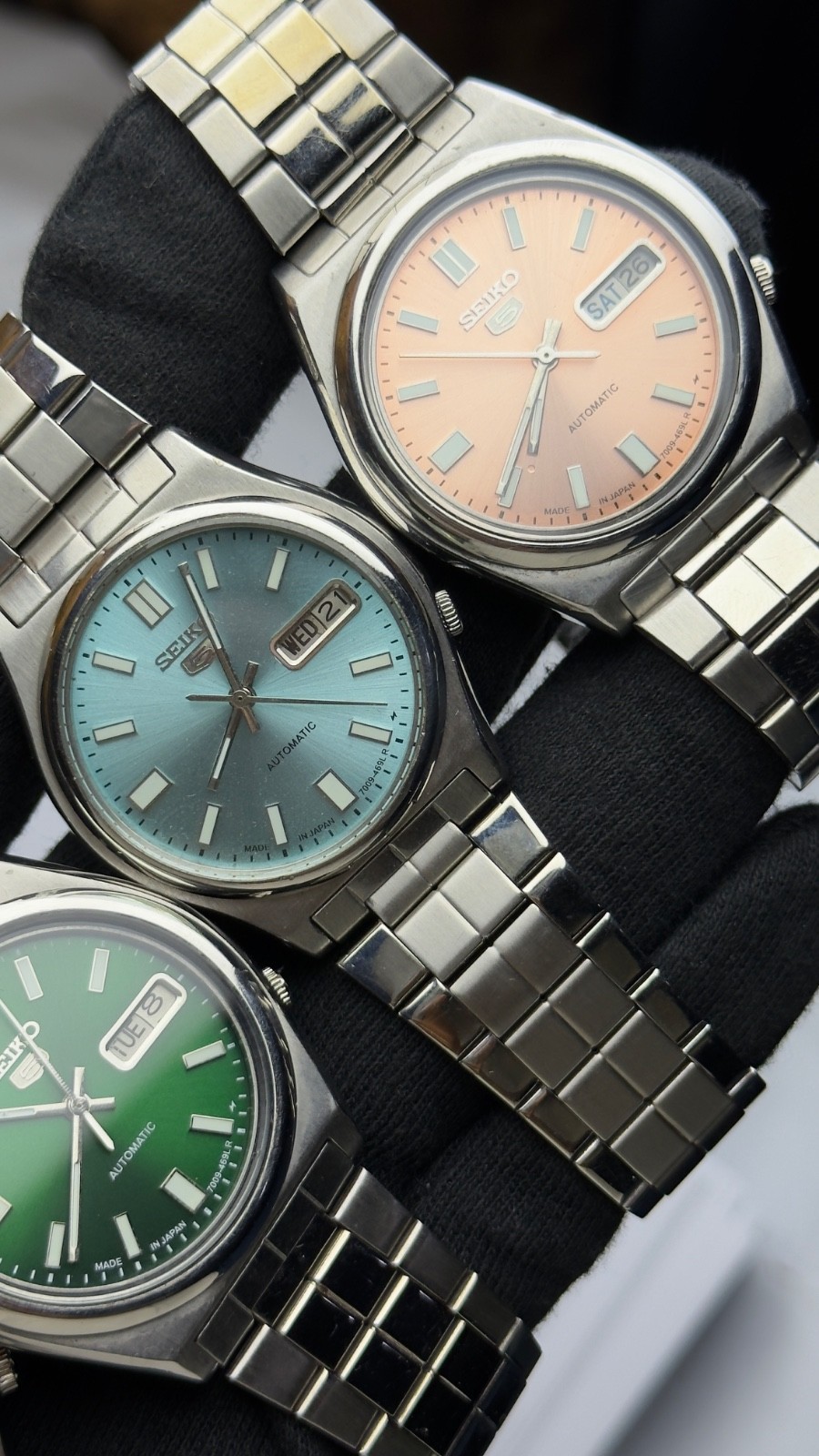 Lot of 4 Vintage Seiko 5 Automatic Day-Date Men’s Japanese Watche 7009