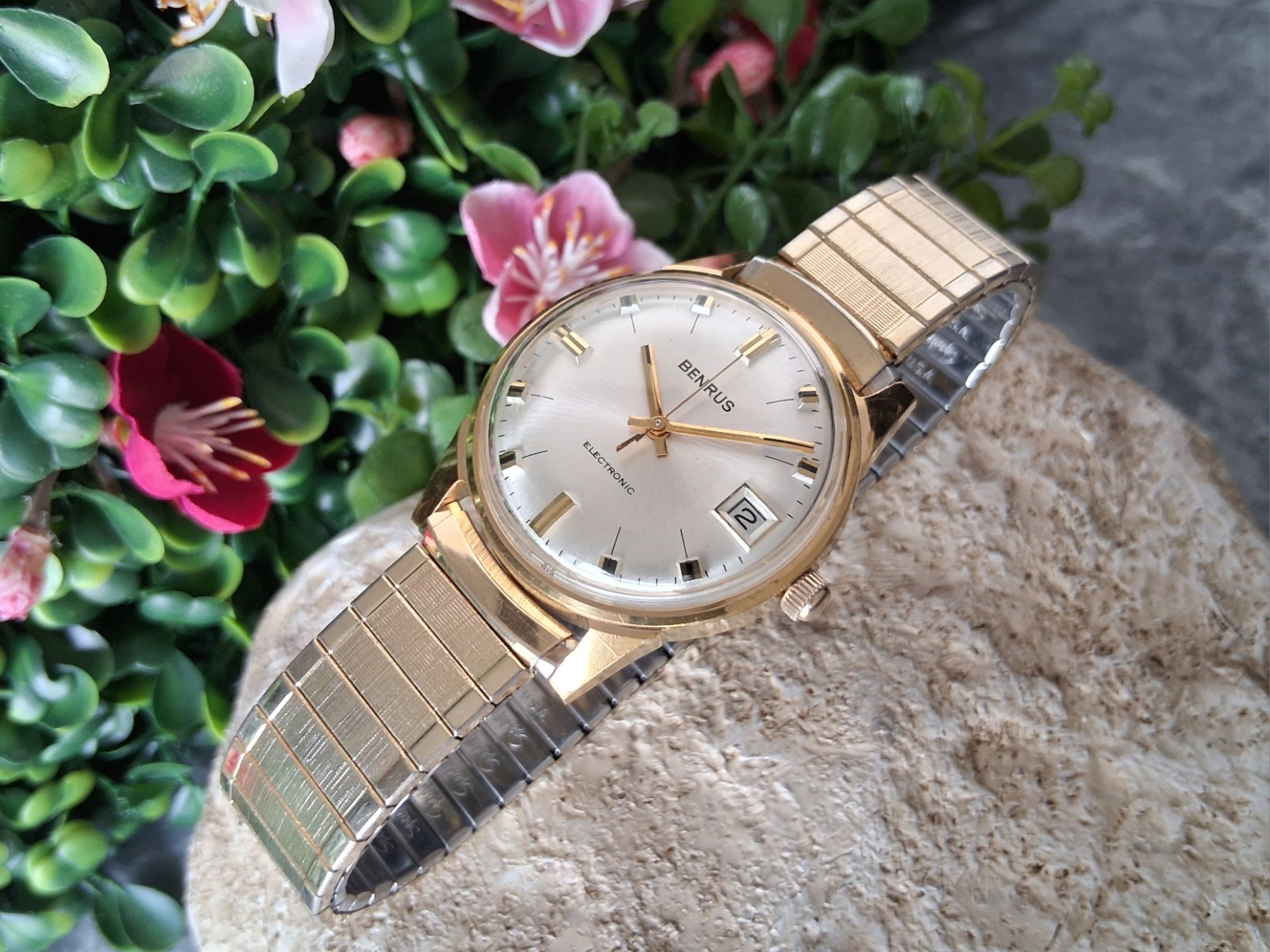 Serviced 1972 Benrus Electronic “Cyclone” Men’s Vintage Watch Sweep Second Hand