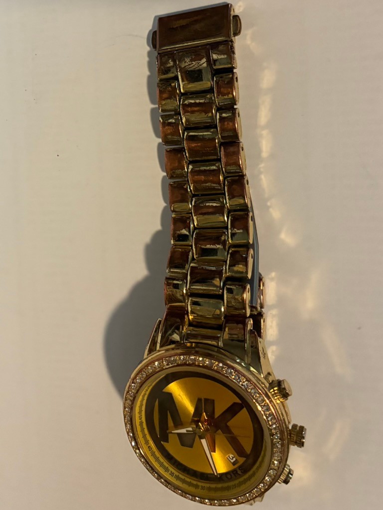 Michael Kors Womens Watch Gold Tone New Battery