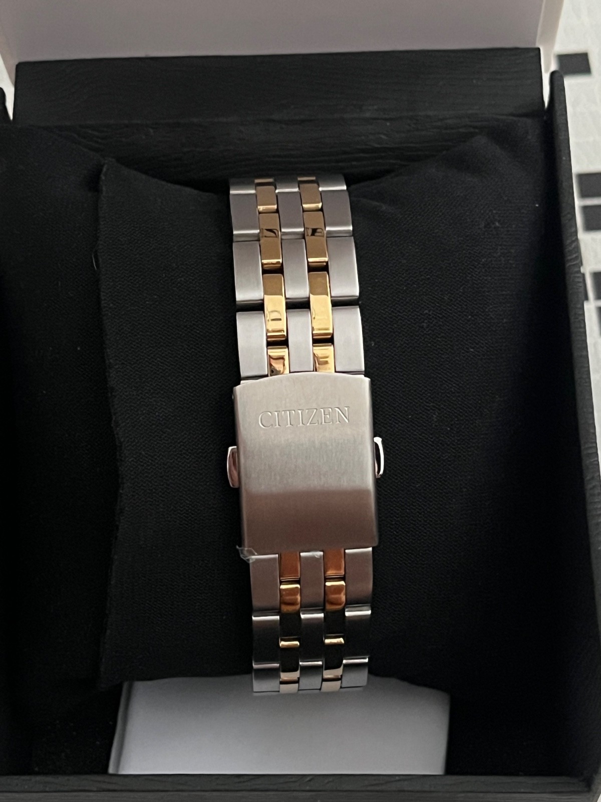citizen silver and gold watch bf2018-52e