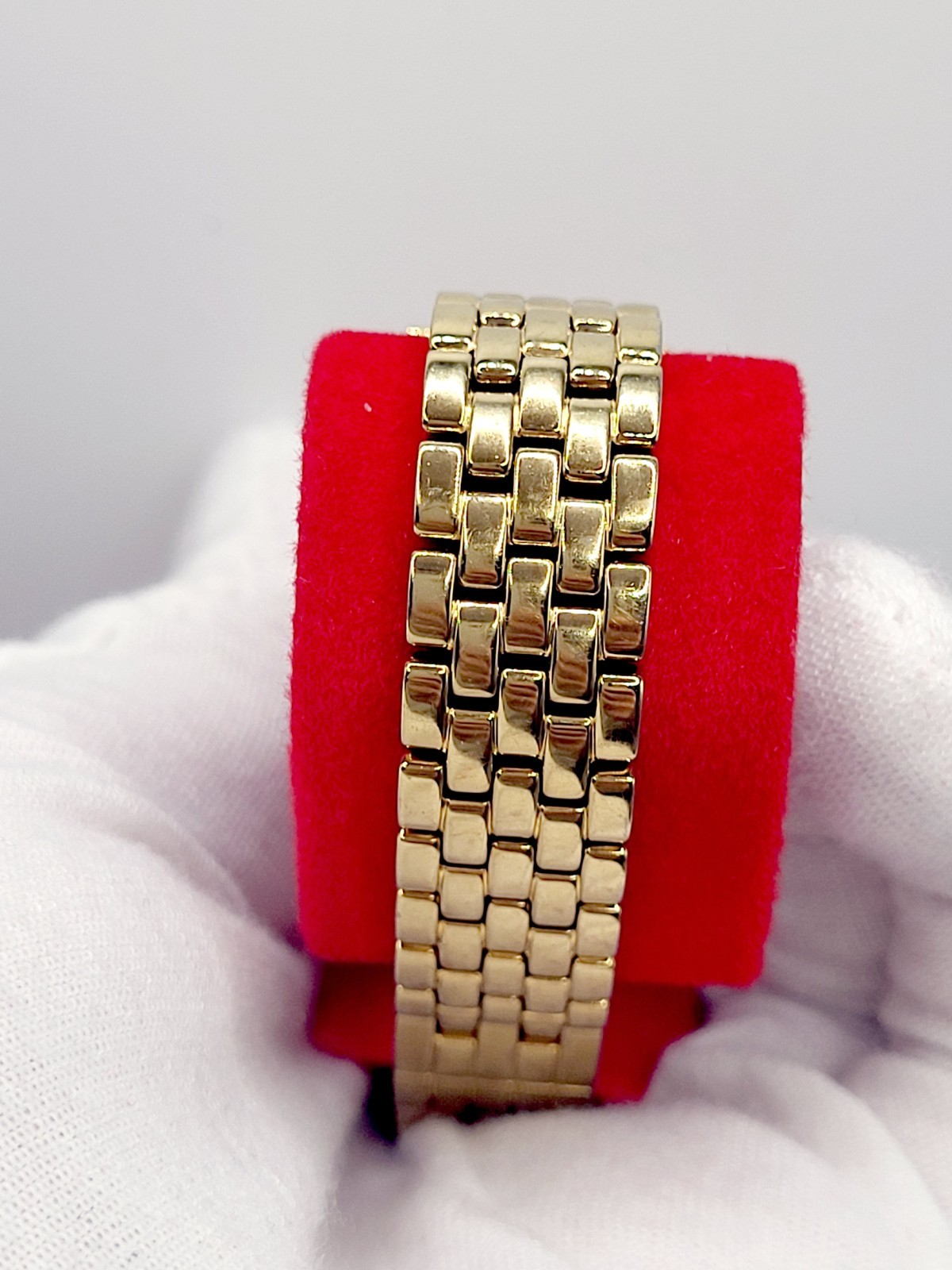 [N.MINT] 16mm Bulova Tank Diamond White Dial Gold Tone Women Watch