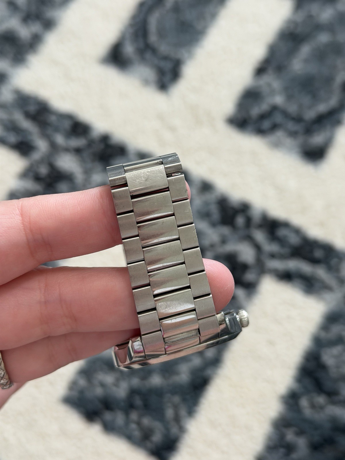 Gucci G-Timeless Bee Dial Swiss Quartz Watch Stainless Steel 38mm