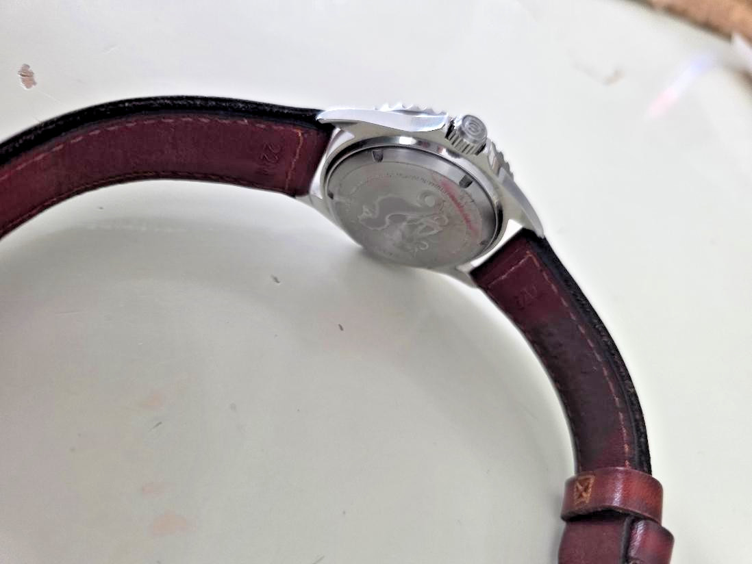Steinhart Ocean One Vintage Red 42mm Full Set 103-0657 Worn Twice 2 Straps